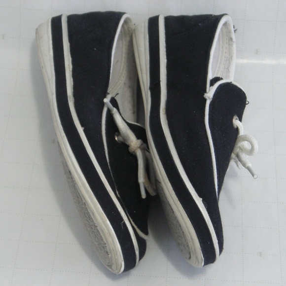 Step Abouts Women's Black Slip On Sneakers Shoes S - Picture 3 of 8